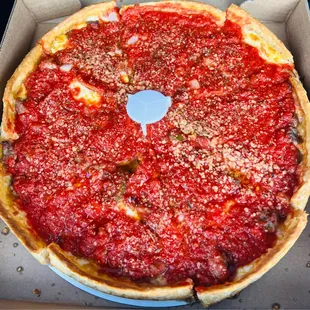 1/2 Beef, Onion, 1/2 Pepperoni, Sausage-Jalapeño (whole)