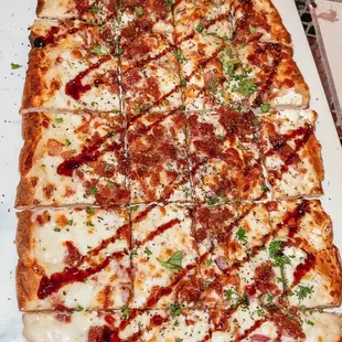 Bacon &amp; Goat Cheese Flatbread