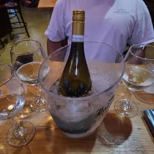oysters and mussels, drink