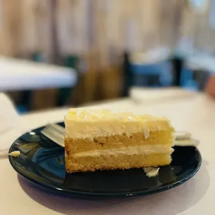 Lemon Chantilly Cake was so damn good - Their Cakes change