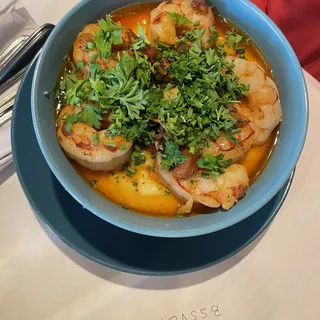 Shrimp and Cheddar Grits