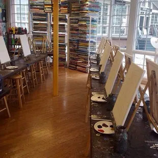 Our studio has a wonderful space perfect to host your next event. Come for a party, team building event or just a date night.