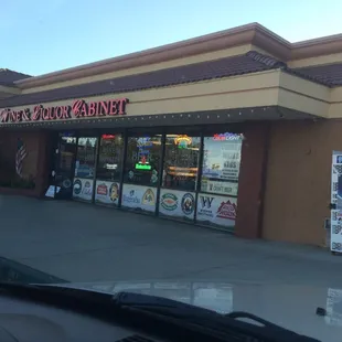Wine & Liquor Cabinet