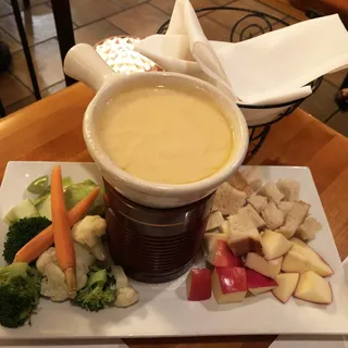 Swiss & Gruyere Cheese Fondue