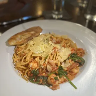 Shrimp and bacon linguini