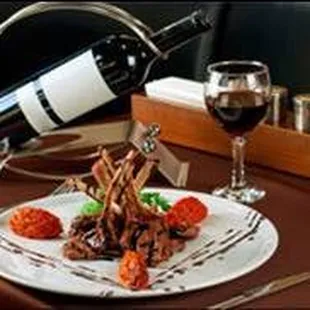 Guided Group Dinners for Anyone Who Wants to Learn About Wine. Call us for the next tasting.