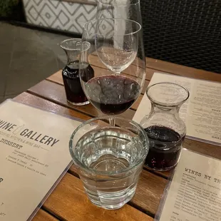 House red happy hour