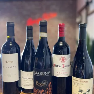 Sinegal Cabernet Sauvignon,  Domaine Durand Syrah,   Bixio Amarone,   Chateau Bourgneuf,  Saxon Brown