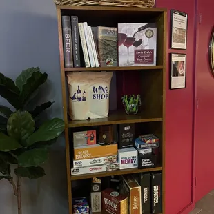 Books &amp; games - free to play &amp; read