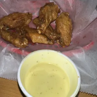 Plain wings and delicious honey mustard