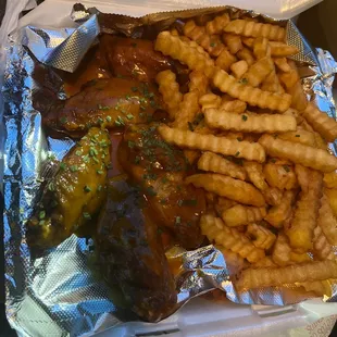 10 piece Combo : hot wings and fries