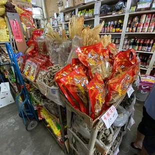 Dried Fish Maw and Sea Cucumbers