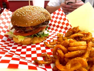 Mom's Burgers & Wings