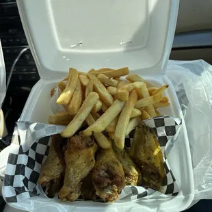 Lemon Pepper Wings Combo