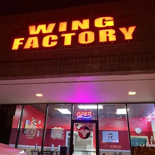 the outside of the restaurant