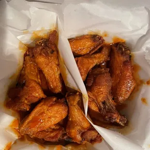 10 Pieces (Bone-in Wings) Half original/ half chili n lime