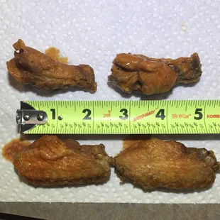 the size of the chicken wings