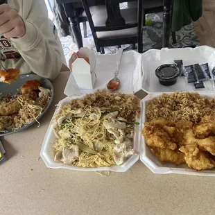 Chicken Lo Mein
