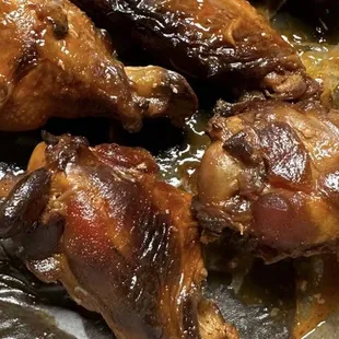 Hard, over cooked, wings.