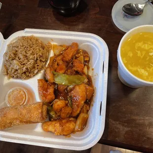 General Tso's combination plate and Egg Drop Soup