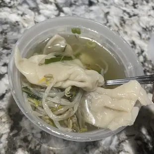 Wonton soup- good. Loved the bean sprouts in it