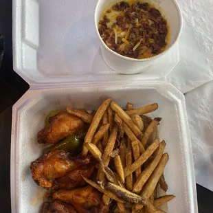 Jazzy 5 Wing Basket w Bacon Mac and Cheese