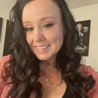 Shayna P.