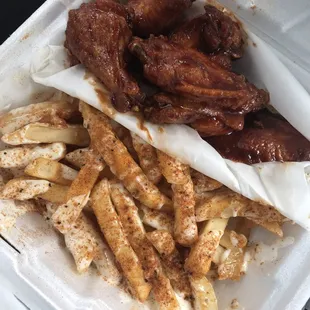 Sweet heat wings &amp; Cajun ranch fries