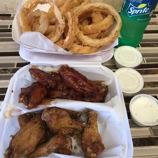 food, fried chicken, bbq wings, poultry, fried chicken wings, chicken, bbq chicken, chicken wings and fried chicken, chicken wings