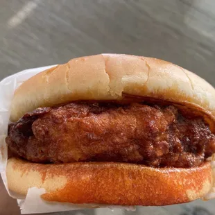 Nashville Hot Chicken Sandwich (coleslaw and pickles on the side)