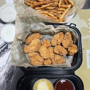 bbq wings, chicken wings, poultry, fried chicken wings, fried chicken, food, chicken wings and fried chicken, bbq chicken, chicken