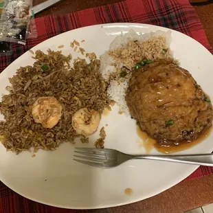 Jumbo Shrimp fried rice (I had more shrimp with this serving. I took the photo after having eaten. Lol)