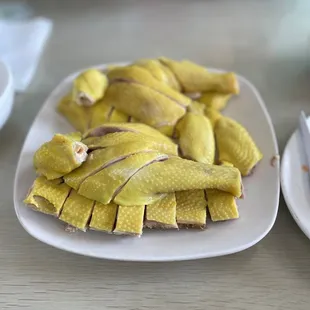 Yes the magnificent yellow skin chicken, 黃毛雞