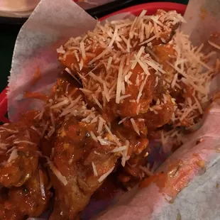 chicken wings with grated parmesan cheese