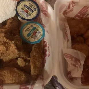 10wings &amp; Hot Honey Cauliflower