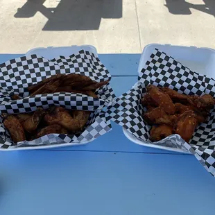 Garlic on right, dry rub and fries on left
