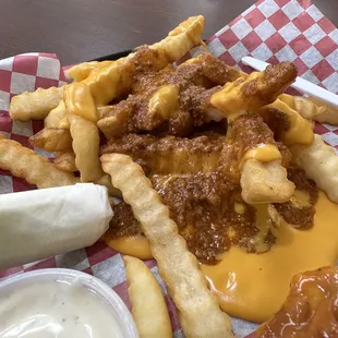 Amazing chili cheese fries