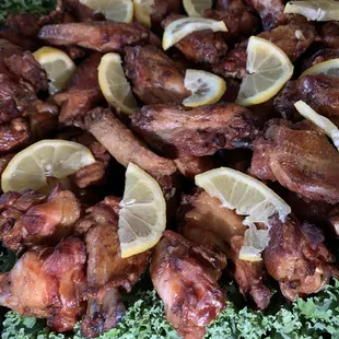 food, chicken wings and fried chicken