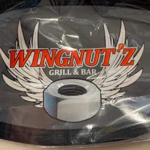 the wingnutz grill and bar logo