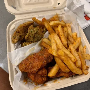 10 Piece Wing Combo Lemon Pepper &amp; ATL + Cajun Fry
