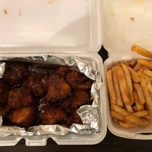 Honey BBQ boneless wings and fries combo