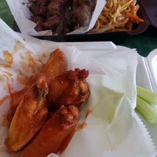 Medium wings.
