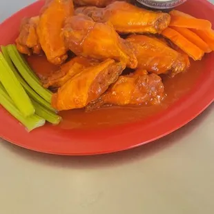 About some delicious and fresh hot wings.