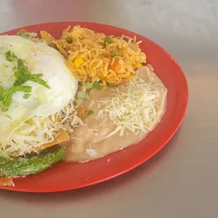 Ricos chilaquiles verdes picositos yummy