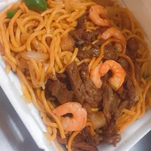 Small house lo mein