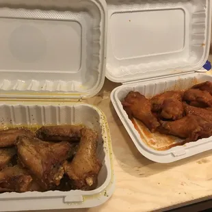An order of Lemon Pepper WET and Hot.