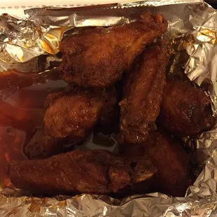 "Mild buffalo"? More like "Watery BBQ". At least the wings were fried hard.