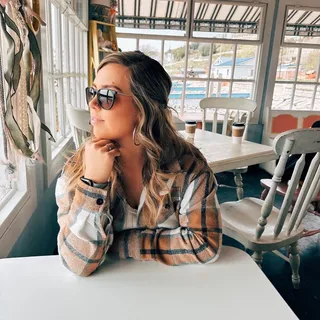 Kelly H.