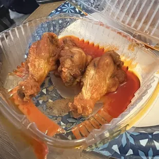 Tweener wings