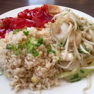 Lunch special..this can't be beat for 7.95..I mean come on a terrible fast food meal cost more than this